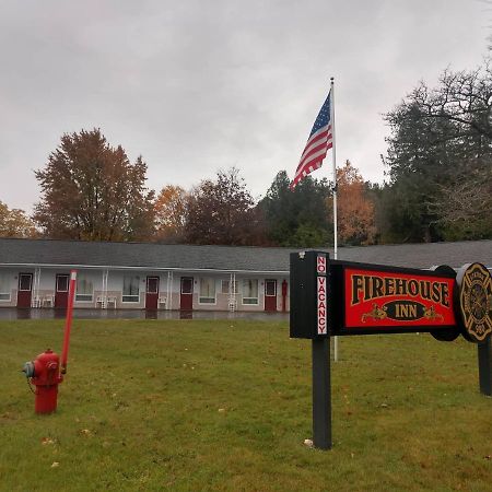 Firehouse Inn Saint Ignace Eksteriør billede